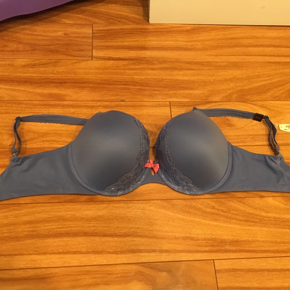 Victoria Secret Bra - 34DDD